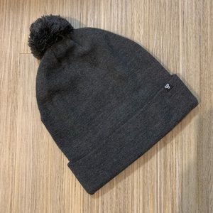 Aritzia TNA toque